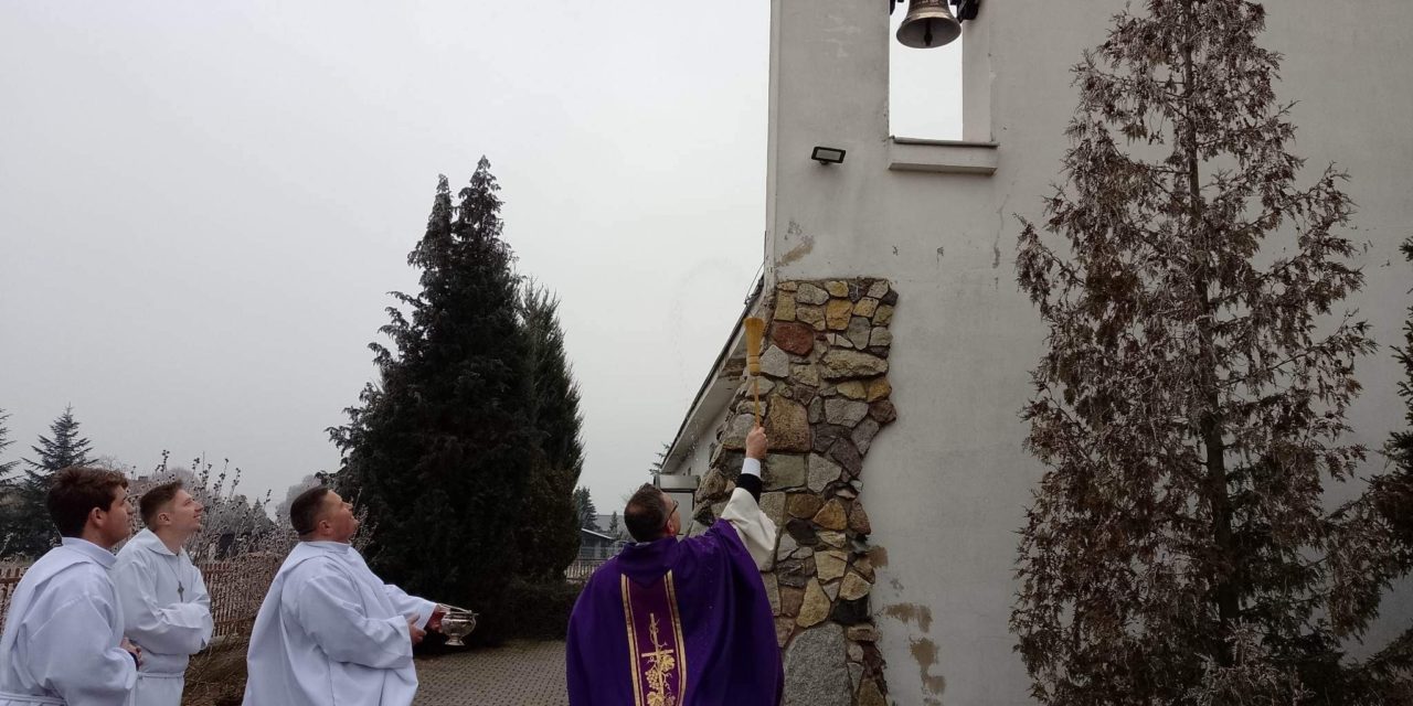 Poświęcenie dzwonu z kaplicy w Dopiewcu – 18 XII 2022