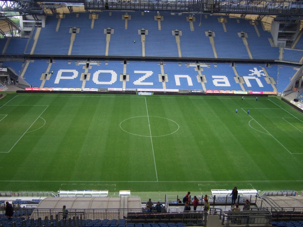 Ministranci na stadionie miejskim w Poznaniu